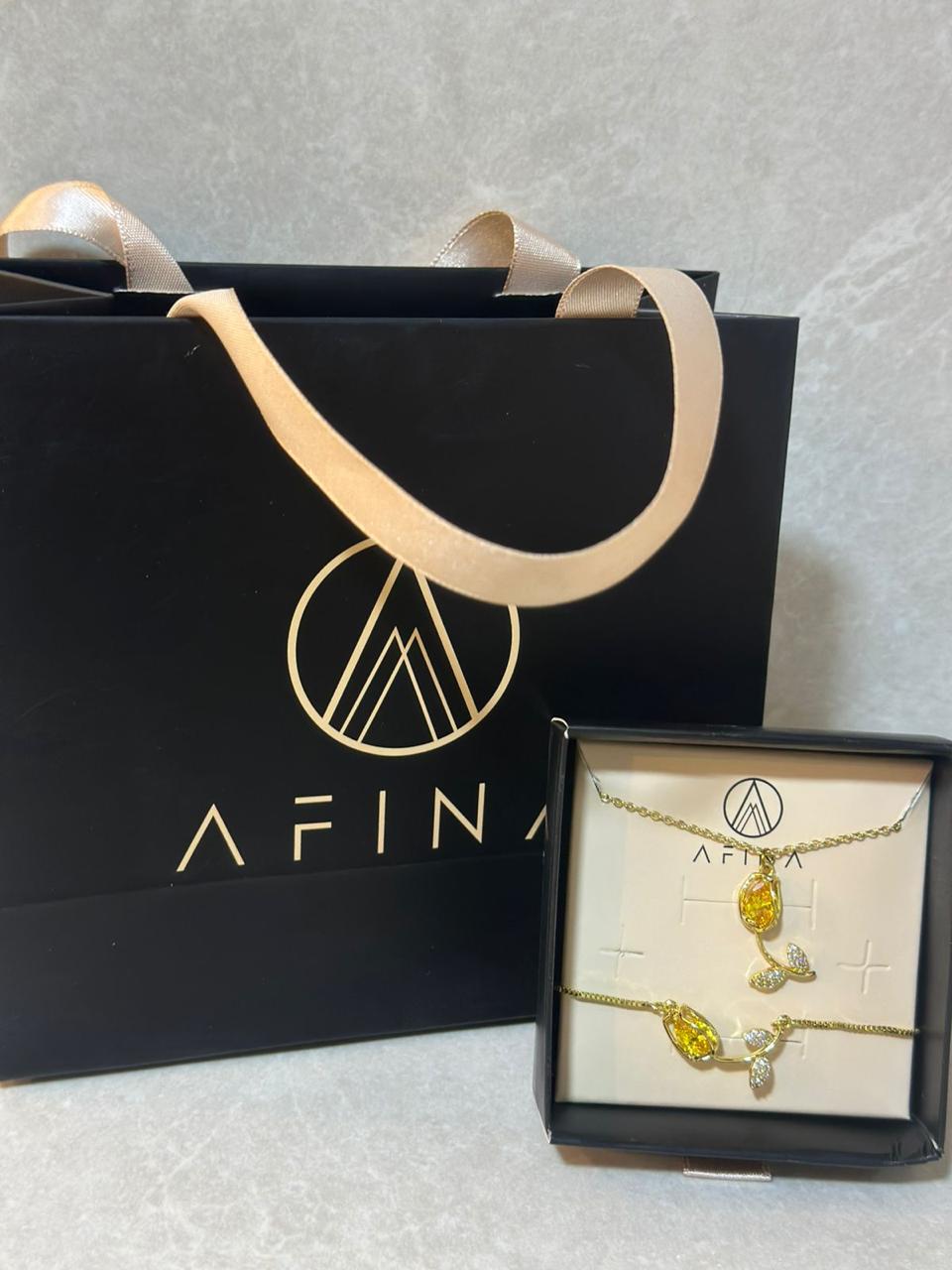 SET TULIPAN: COLLAR + PULSERA