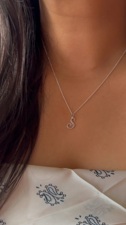 COLLAR INICIAL EN PLATA